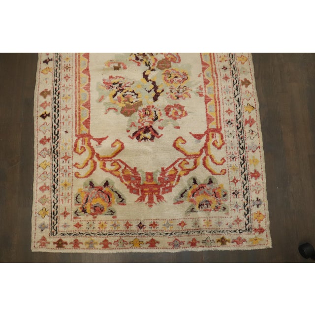 Folk Art Antique Zabihi Collection Ivory Turkish Ghiordes Rug - 3'6" x 5'4" For Sale - Image 3 of 7