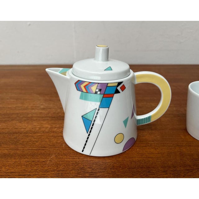 German Postmodern VIP Collection Teapot or Coffeepot with Cup by Seltmann Weiden, Set of 2 For Sale - Image 4 of 18
