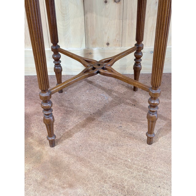 Wood Vintage English Style Inlaid Mahogany Round Center Table With Radial Veneer For Sale - Image 7 of 8