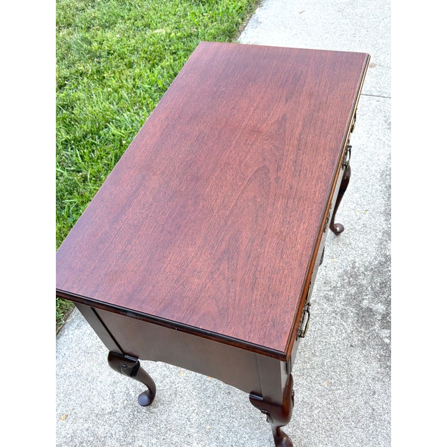 Mid 20th Century Solid Mahogany Queen Anne Lowboy Chest For Sale - Image 6 of 12