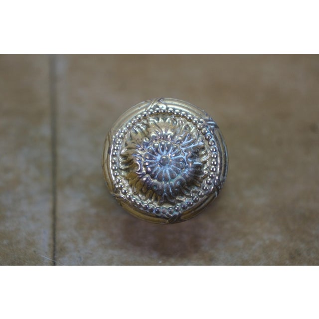 9 Vintage Brass Neoclassical Ribbon & Reed Floral Medallion Drawer Pull For Sale - Image 12 of 13