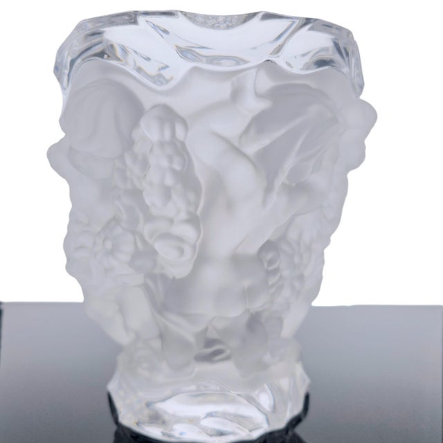 Neoclassical Bombay Company German Frosted Cherub Lead Crystal Vase 7.25" For Sale - Image 3 of 12