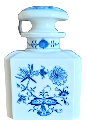 Vintage Tea Caddy in Onion Pattern by Meissen, 1970s