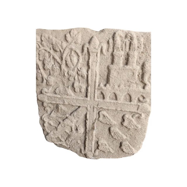 Stone 16th Century Spanish Family Coat of Arms Sandstone Carving, 1550 For Sale - Image 7 of 9