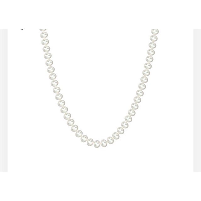 Vintage Fresh Water Pearl Single Strand Necklace, Silver Clasp For Sale In New York - Image 6 of 18