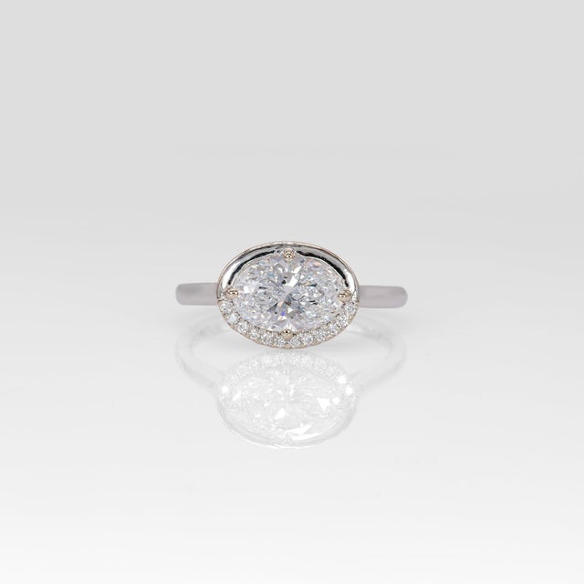 2020s 1.5Ct Lab Grown Diamond Engagement Ring With Diamond Accents: Solid 14k Gold, Size 6.75 For Sale - Image 5 of 10