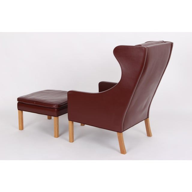 Models 2292, 2207, 2204 and 2202 Living Room Set in Leather by Børge Mogensen for Fredecia Furniture, Denmark, 2006, Set of 4 For Sale - Image 16 of 18