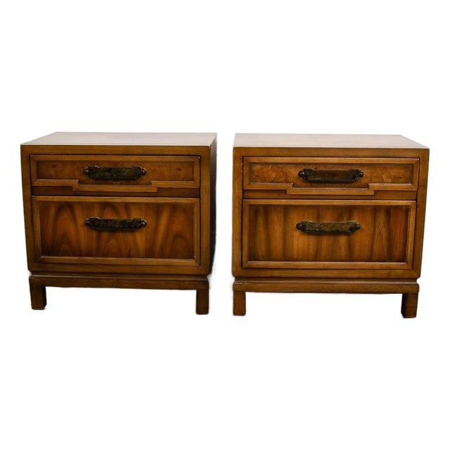 1960s Mid Century Modern American Set of Two Light Walnut Nightstands by Unagusta 2 Drawer For Sale