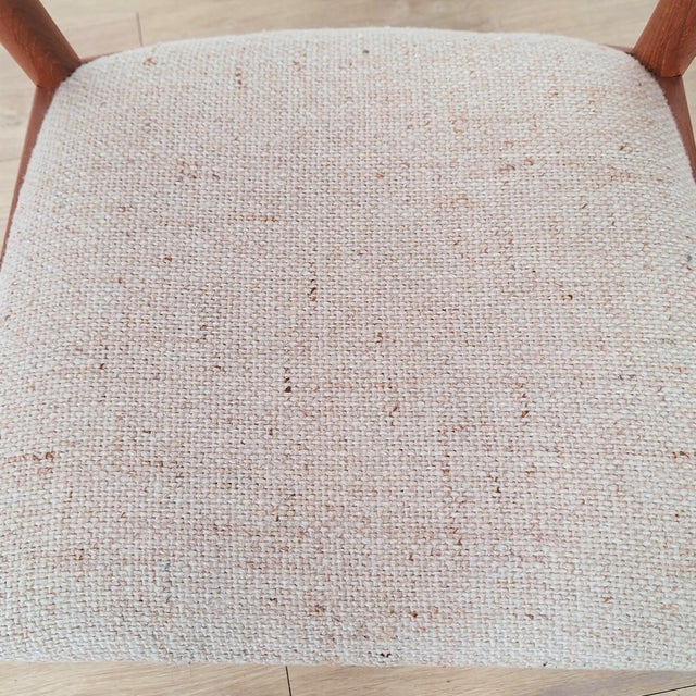 Brown Mid-Century Modern Danish Chairs by Johannes Andersen for Uldum Møbelfabrik, 1960s, Set of 6 For Sale - Image 8 of 10