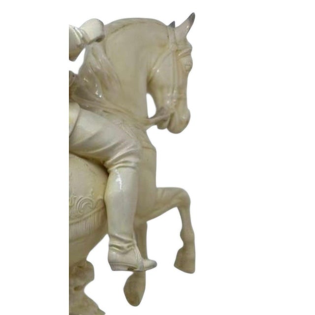 Early 20th Century Porcelan King Frederick II of Prussia on Horseback Statue in Ceramic, Early 20th Century. For Sale - Image 5 of 7