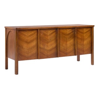 Kent Coffey Perspecta Mid 20th Century Walnut Buffet Credenza For Sale