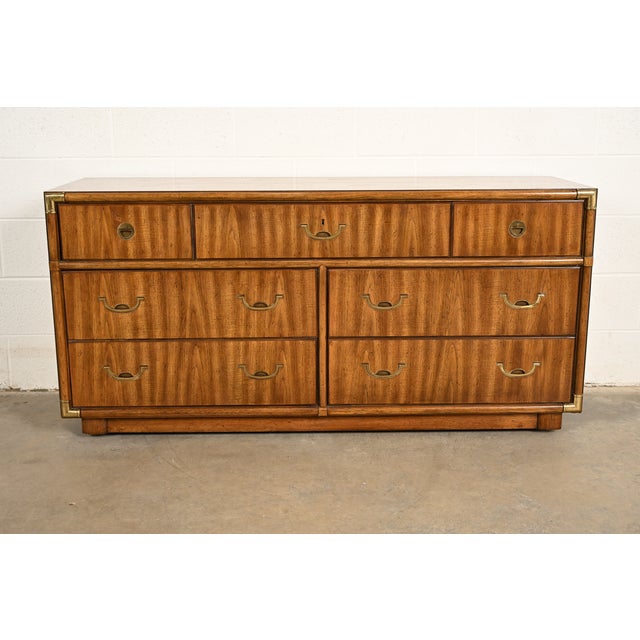 Drexel Heritage Mid-Century Modern Hollywood Regency Campaign Walnut Dresser or Credenza, 1970s For Sale - Image 16 of 16