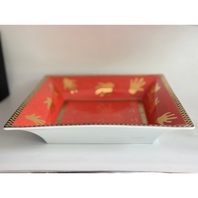 Rosenthal Bulgari Large bowl 28 x 28 cm in original packaging. New in Box. The "Mani al Vento" (Hands in the Wind)...