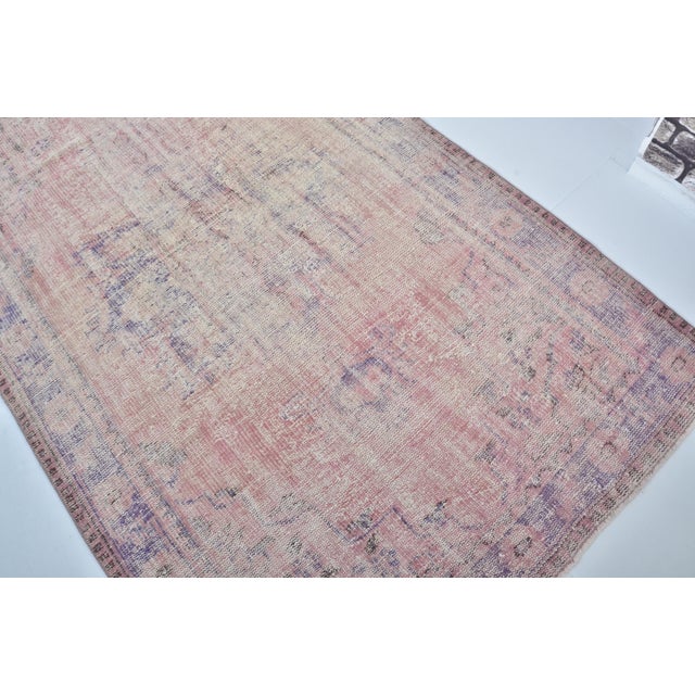 1950s 1950s Bohemian Pink Handknotted Area Carpet For Sale - Image 5 of 10
