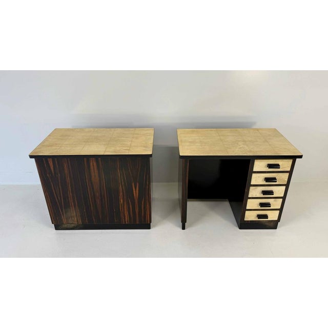 Italian Art Deco Twin Desks in Macassar and Parchment, 1940s, Set of 2 For Sale - Image 3 of 13