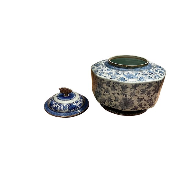 Late 20th Century Late 20th Century Maitland-Smith Blue and White Octagonal Jar With Brass Fish Lid For Sale - Image 5 of 10