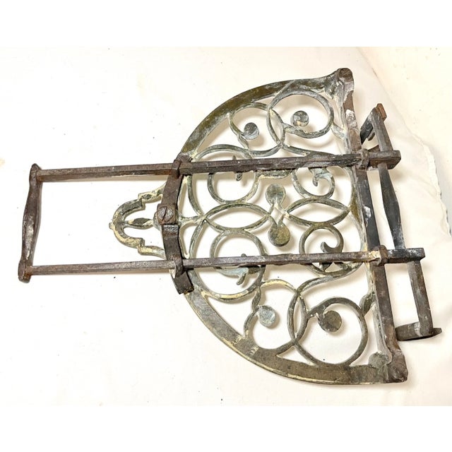Rare Antique 1700's Hook Brass Wrought Iron Fireplace Pot Trivet Hearth Stand For Sale - Image 4 of 11
