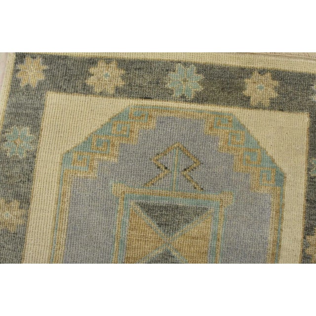 Anatolia Runner 2’11” X 14’2” Ivory Wool Tribal Hand-Knotted Oriental Rug For Sale In Philadelphia - Image 6 of 12