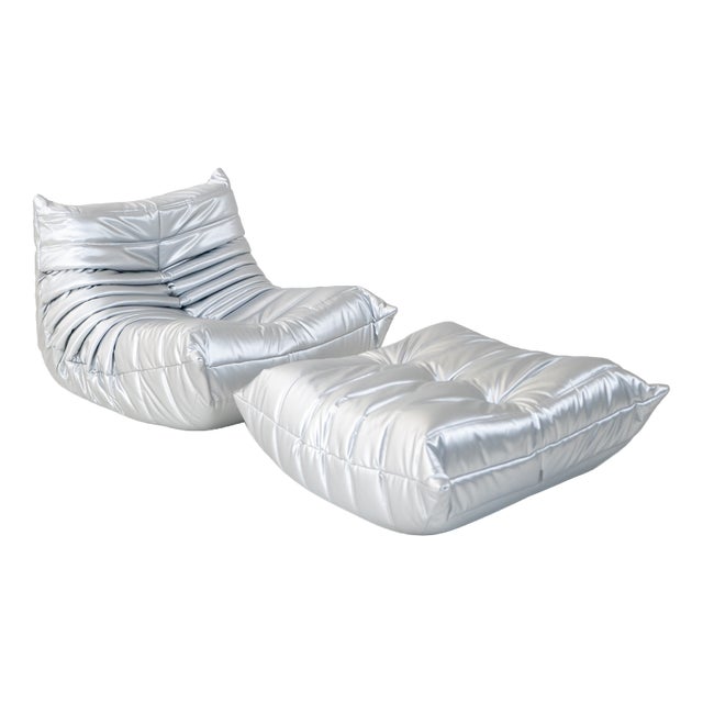 Togo Lounge Chair and Pouf in Silver Skai by Michel Ducaroy for Ligne Roset, 1973, Set of 2 For Sale