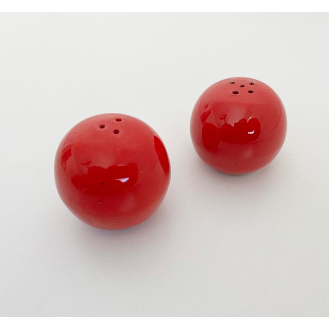 1960s Italian Tomato Red Ceramic Salt and Pepper Shakers For Sale - Image 4 of 7