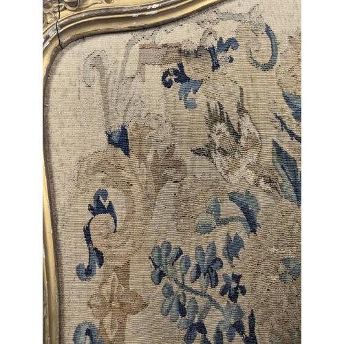 Wood Louis XV Style Fireplace Screen in Giltwood and Dotted Tapestry For Sale - Image 7 of 8