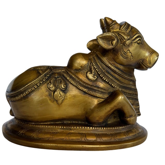 Brass 1950s Mid Century South Indian Brass Statue of Shiva's Bull Nandi Metal Antique For Sale - Image 8 of 14