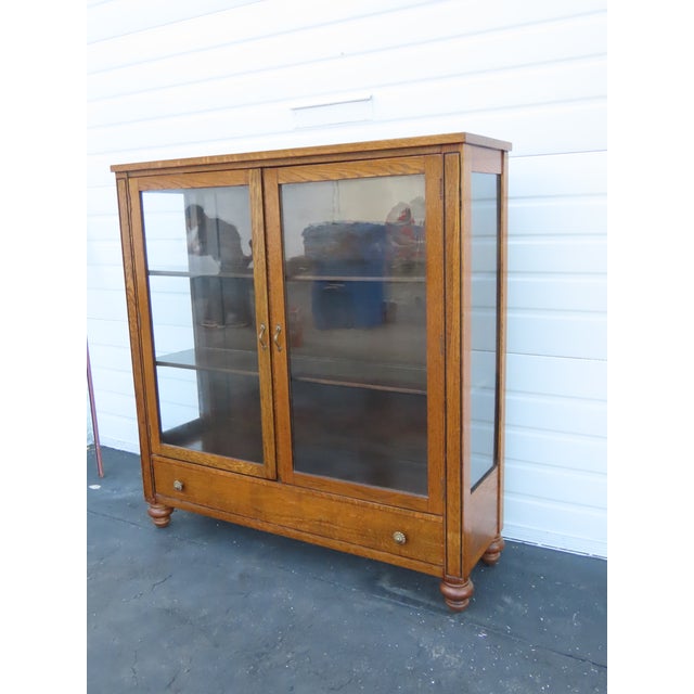 Peck and Hills Furniture Tiger Oak China Cabinet Bookcase Cupboard 6569 For Sale - Image 18 of 18