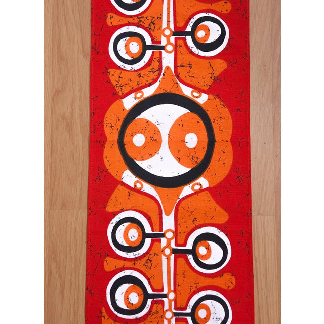 Mid-century screen-printed wall hanging. Signed by the german artist Traute Sänger Unused, very rare find in this...