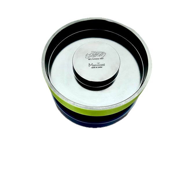 Postmodern Ettore Sottsass "Basilico Compote 141" in Indigo Blue & Cedar Green for MaruTomi, 1997 For Sale - Image 3 of 5