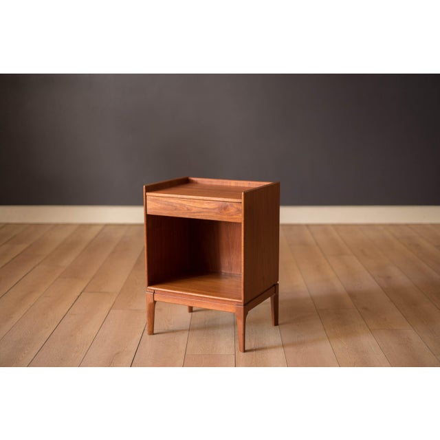 Mid-Century Modern Vintage Danish Teak Bedside Nightstand End Table by Søborg Møbler For Sale - Image 3 of 18