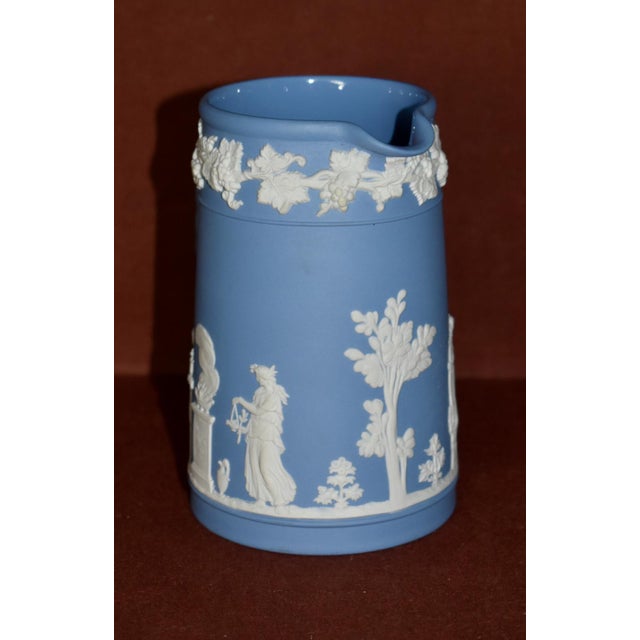 1950s Vintage Wedgwood England Portland Jasperware Grape Pitcher Blue & White For Sale - Image 5 of 13
