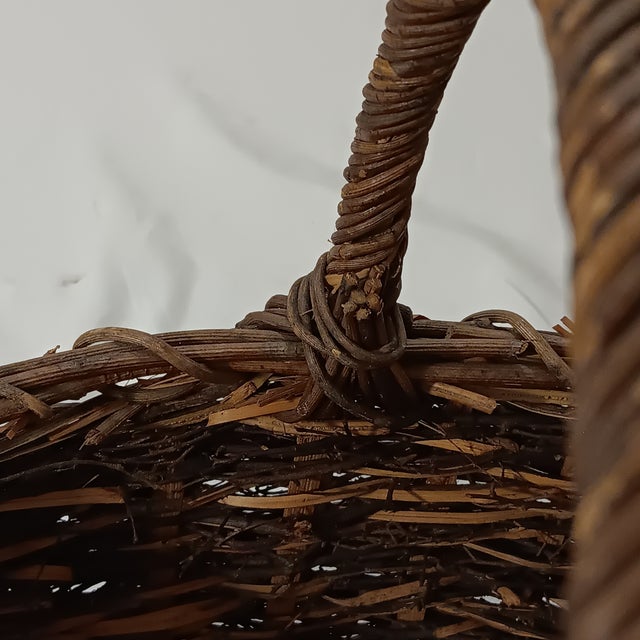 Mid 20th Century Vintage Hand Woven Wicker Bird's Nest Twigs Oval Basket For Sale - Image 6 of 10