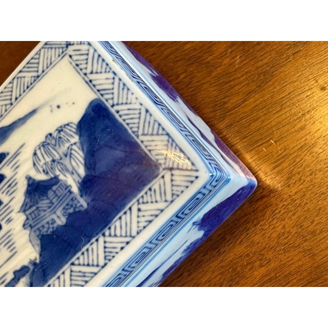 Chinese Export Blue and White Porcelain Box For Sale In New York - Image 6 of 11