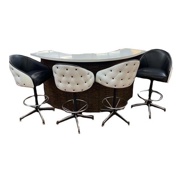 Mid 20th Century Hollywood Regency Tufted Four-Seat Swivel Bar With Matching Stools, 5 Pieces For Sale