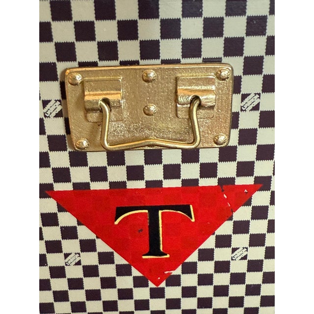 Louis Vuitton Limited Edition Paperweight, Mini Vuitton Jewelry Box in the Shape of a Trunk, 2012 For Sale - Image 9 of 18