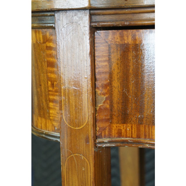 Late 19th Century Antique English Hepplewhite Flame Mahogany Serpentine Console Table For Sale - Image 9 of 12