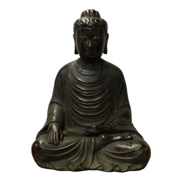 Handmade Bronze Finish Decent Look Sitting Buddha Statue For Sale