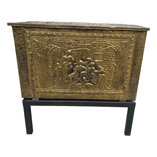 Mid 20th Century English Press Minted Brass Pub/Tavern Scene Wood Kindling Storage Box on Stand For Sale