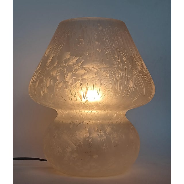 Mid-Century Modern Frosted Murano Glass Mushroom Table Lamp, 1960s For Sale - Image 3 of 9
