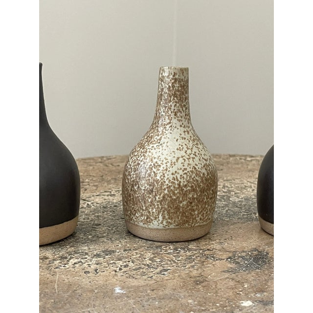 1960s 1960s Gordon and Jane Martz Collection of Ceramic Vases- Set of 4 For Sale - Image 5 of 13