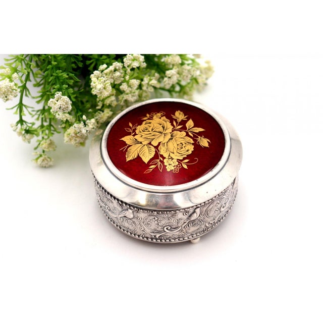 Embossed Silver Jewelry Box with Floral and Bird Motifs For Sale - Image 5 of 6