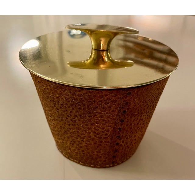 Metal Tobacco Box in Leather and Brass by Carl Auböck for Werkstätte, 1950 For Sale - Image 7 of 7