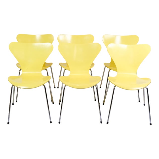 Dining Table Chairs Model 3107 in Yellow by Arne Jacobsen from 1990s, Set of 6 For Sale