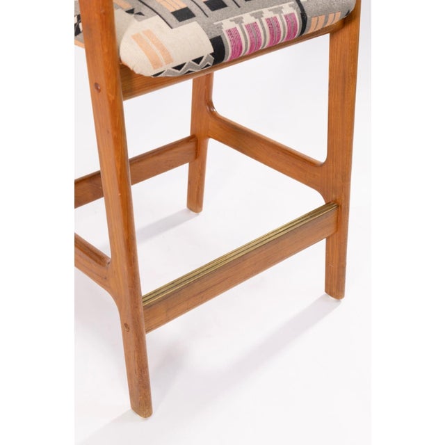 1990s Set of 4 Mid Century Benny Linden Teak Barstools With Geometric Upholstery 1990s For Sale - Image 5 of 9