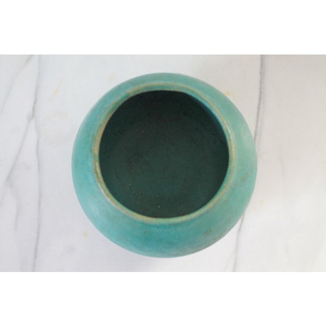 Mid 20th Century Vintage Teal Studio Art Pottery Vessel For Sale - Image 5 of 10
