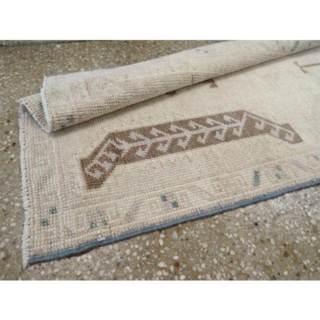 Antique White Galerie Shabab Collection Mid-20th Century Turkish Anatolian Rug For Sale - Image 8 of 8