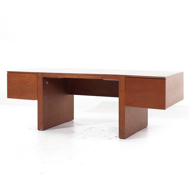 Mid-Century Modern Roger Sprunger for Dunbar Mid Century Executive Oak Desk For Sale - Image 3 of 9