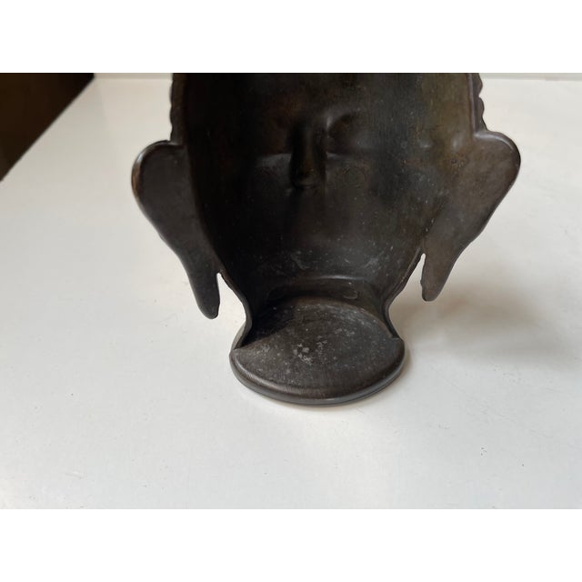 1980s Vintage Siddhartha Gautama Buddha Head in Brass from Robert Laffont Editions, 1980s For Sale - Image 5 of 10