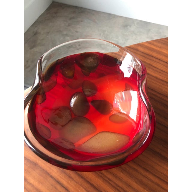 1960s 1960s Double Thumb Print Bowl With “Big Cat” Gold Flecks- Attributed to Flavio Poli for Seguso For Sale - Image 5 of 10