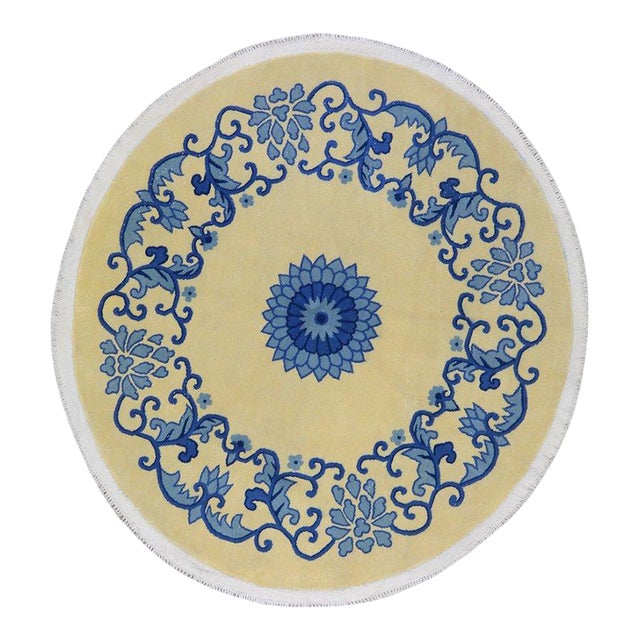 Vintage Chinese Art Deco Hand Knotted Wool Rug, 5'7'' X 6' For Sale